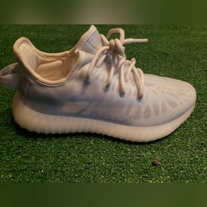 Yeezy boost Mono Ice